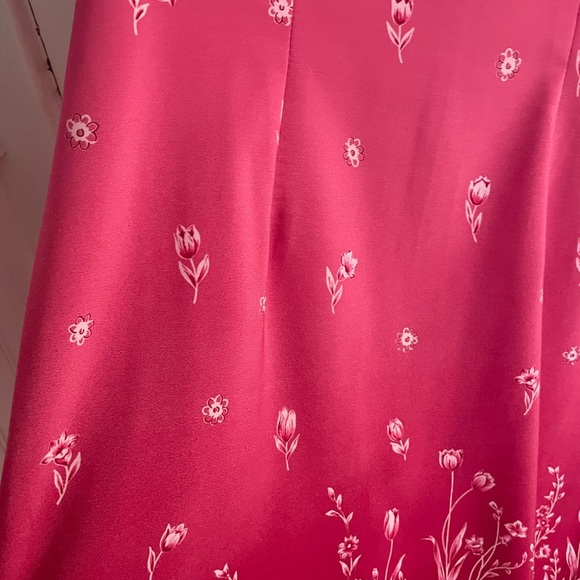 Spring Sale! Elegant Spring Pink Floral Dress by Sag Harbor in size 10 - Picture 3 of 5